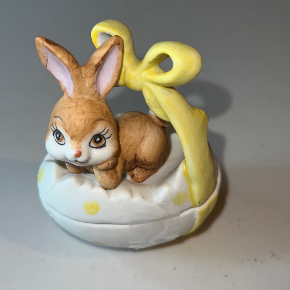 Lefton bunny